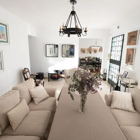 Agradable Con Piscina Casa de Férias