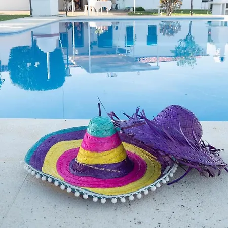 Agradable Con Piscina * Sevilha