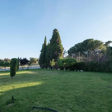 Agradable Con Piscina Casa de Férias *
