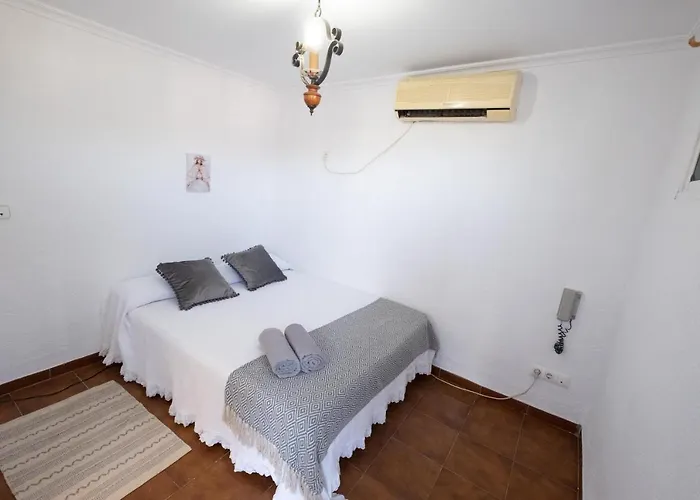 Agradable Con Piscina 펜션