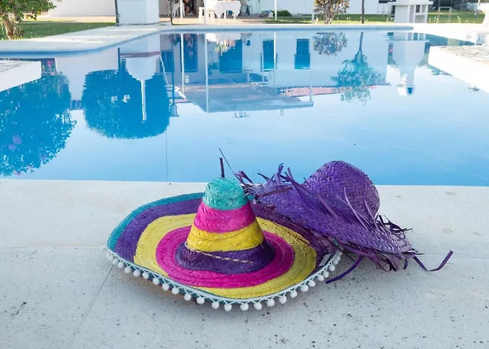 Agradable Con Piscina * 세비야