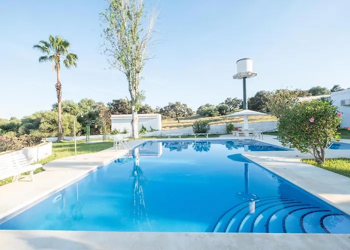 펜션 Agradable Con Piscina *