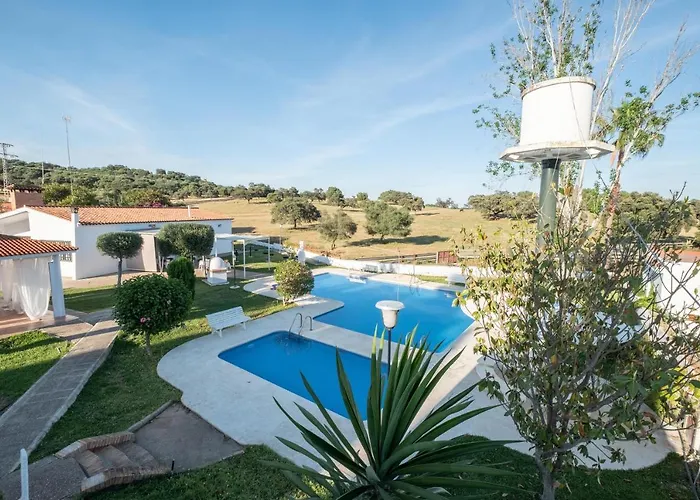 Agradable Con Piscina 펜션 *