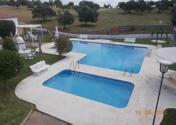 펜션 Agradable Con Piscina *